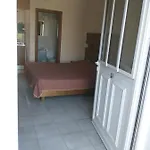 Summer Garden αpartments &