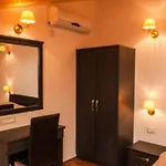 Summer Garden αpartments & Hotel cápsula *