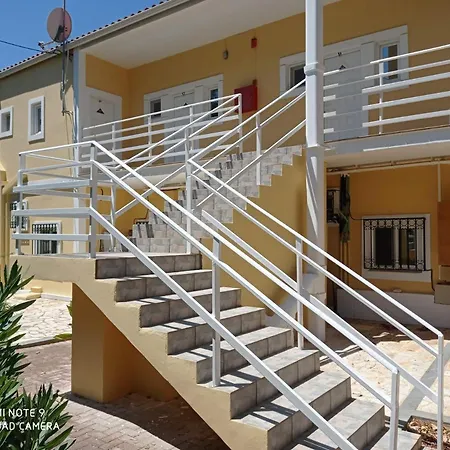 Hotel a capsule Summer Garden αpartments &