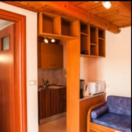 Summer Garden αpartments&studios Argostoli (Kefalonia)