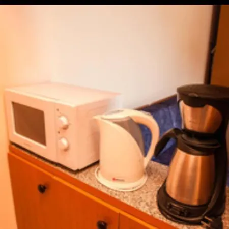 Kapselhotel Summer Garden αpartments&studios *