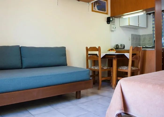 Summer Garden αpartments & Hotel cápsula *